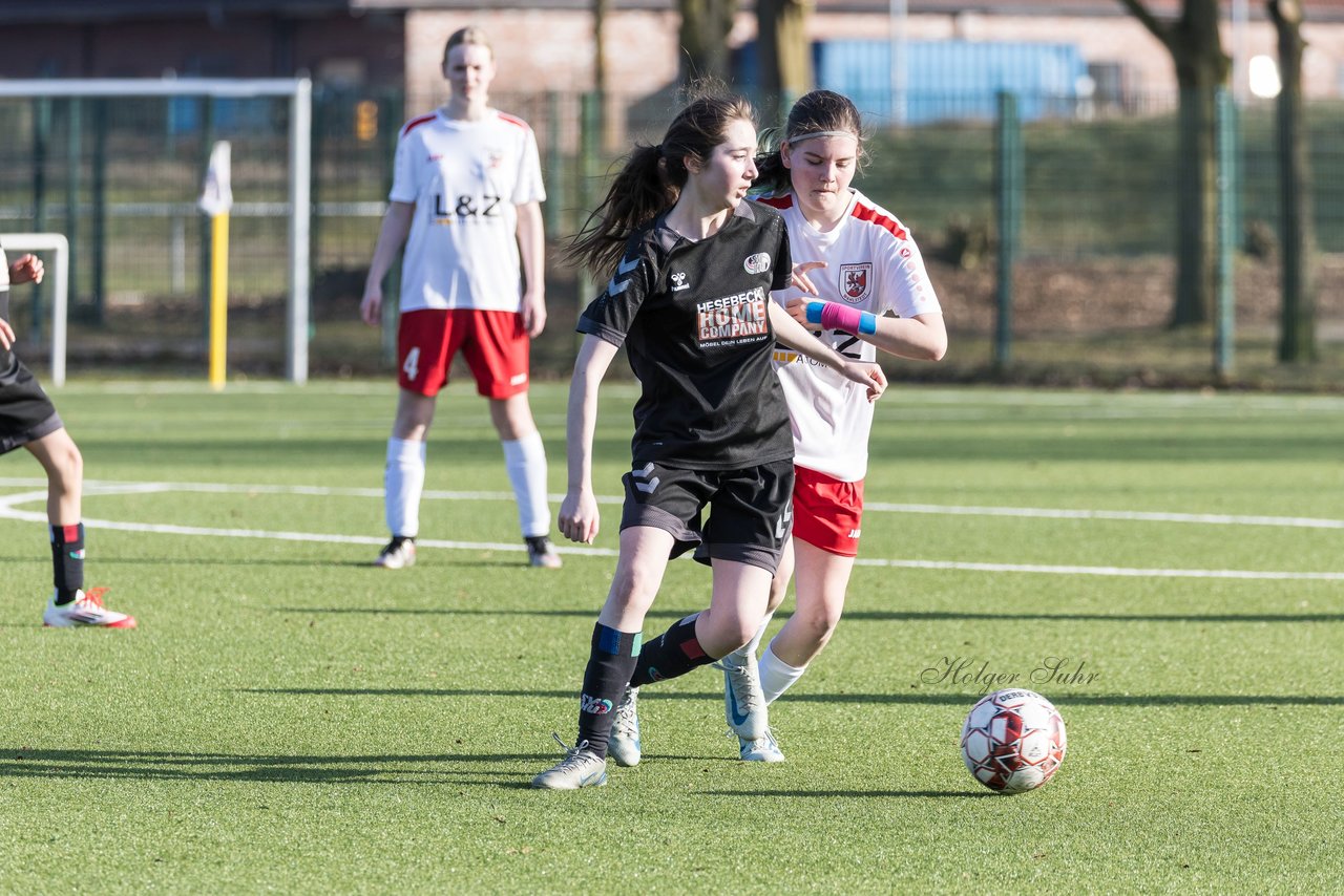 Bild 165 - wBJ SV Wahlstedt - SV Henstedt Ulzburg : Ergebnis: 0:1